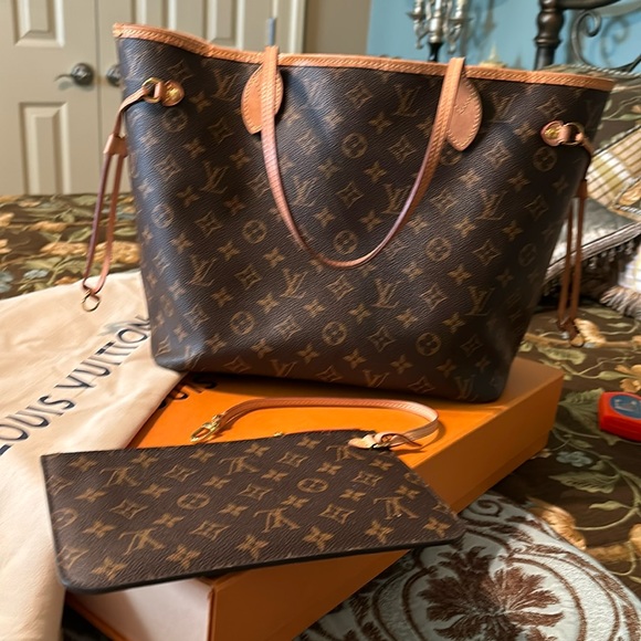 Louis Vuitton Neverfull MM - Picture 1 of 5